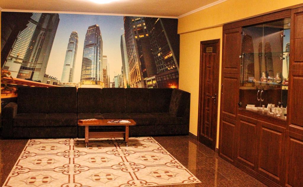 Astana Best Hostel מראה חיצוני תמונה