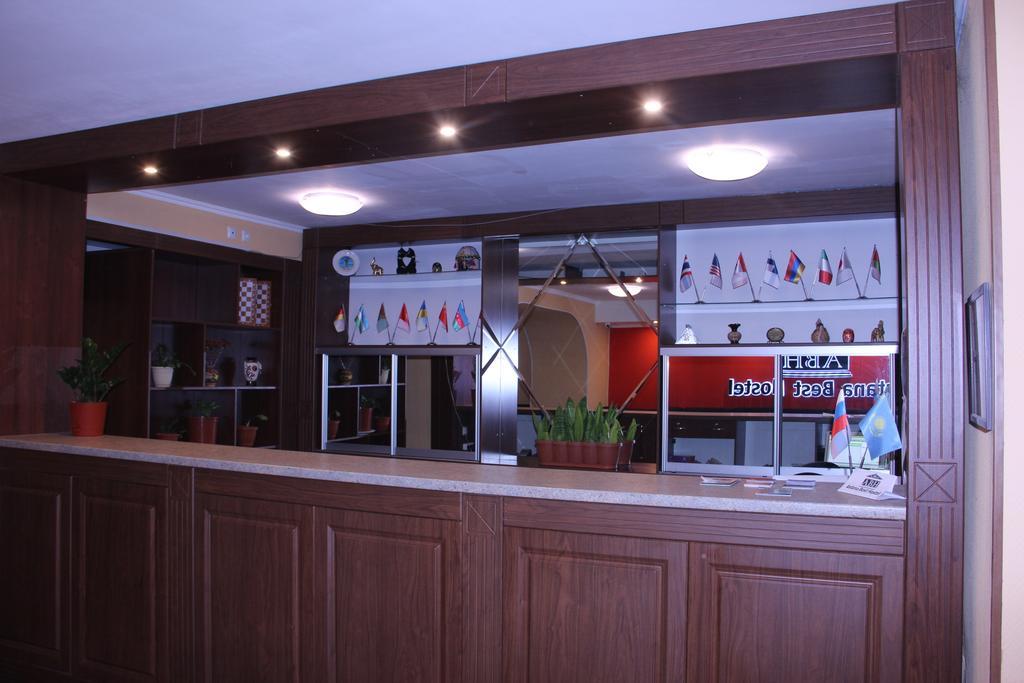 Astana Best Hostel מראה חיצוני תמונה