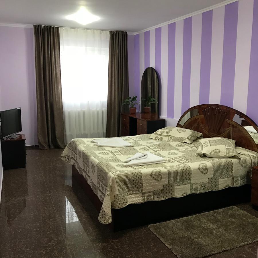Astana Best Hostel מראה חיצוני תמונה