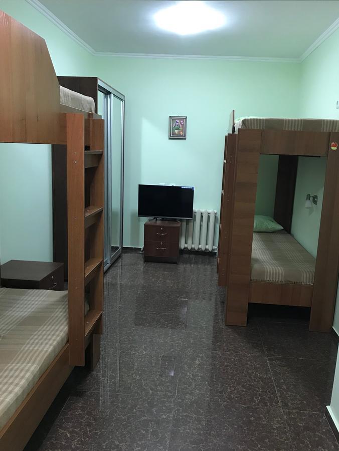 Astana Best Hostel מראה חיצוני תמונה
