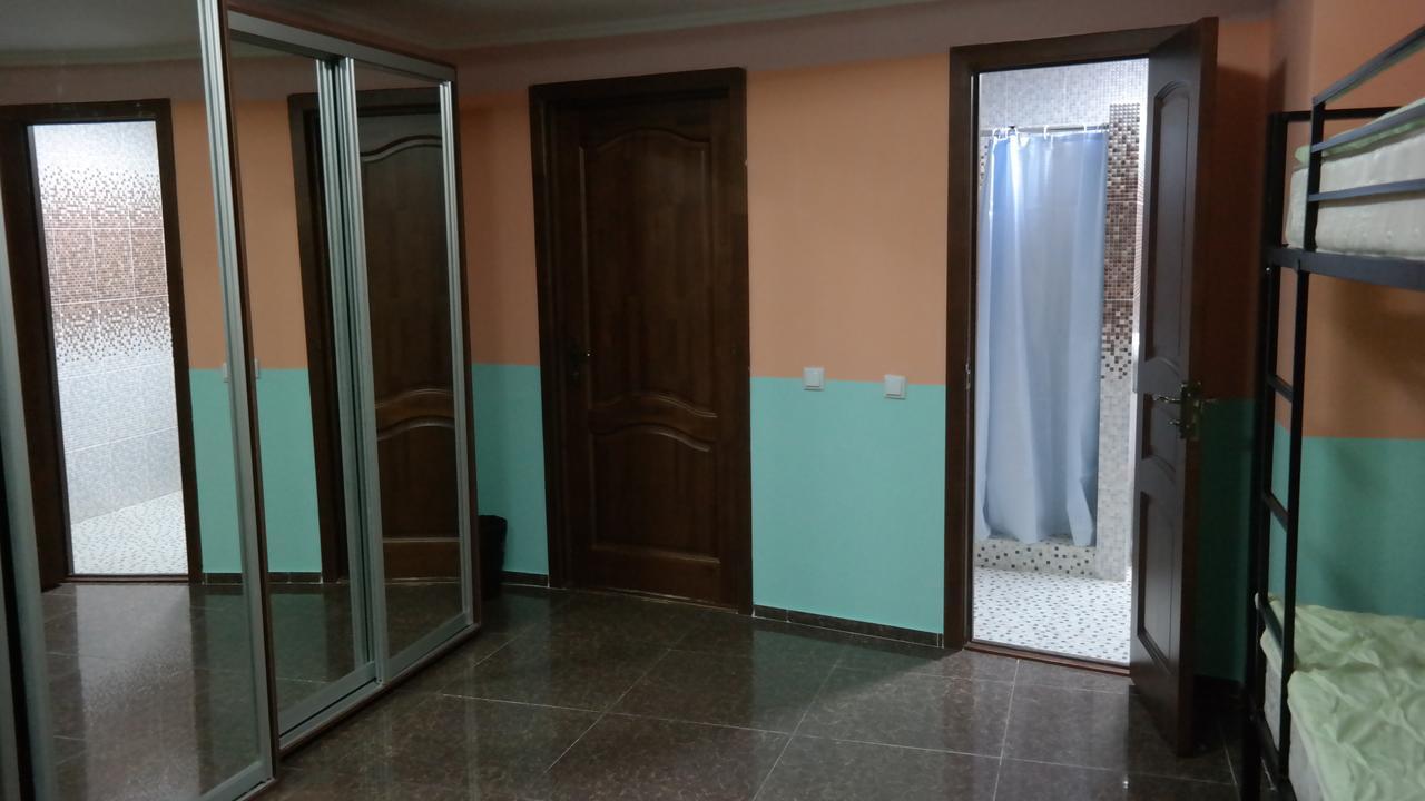 Astana Best Hostel מראה חיצוני תמונה